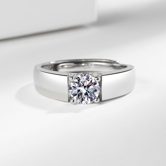 Men's platinum ring